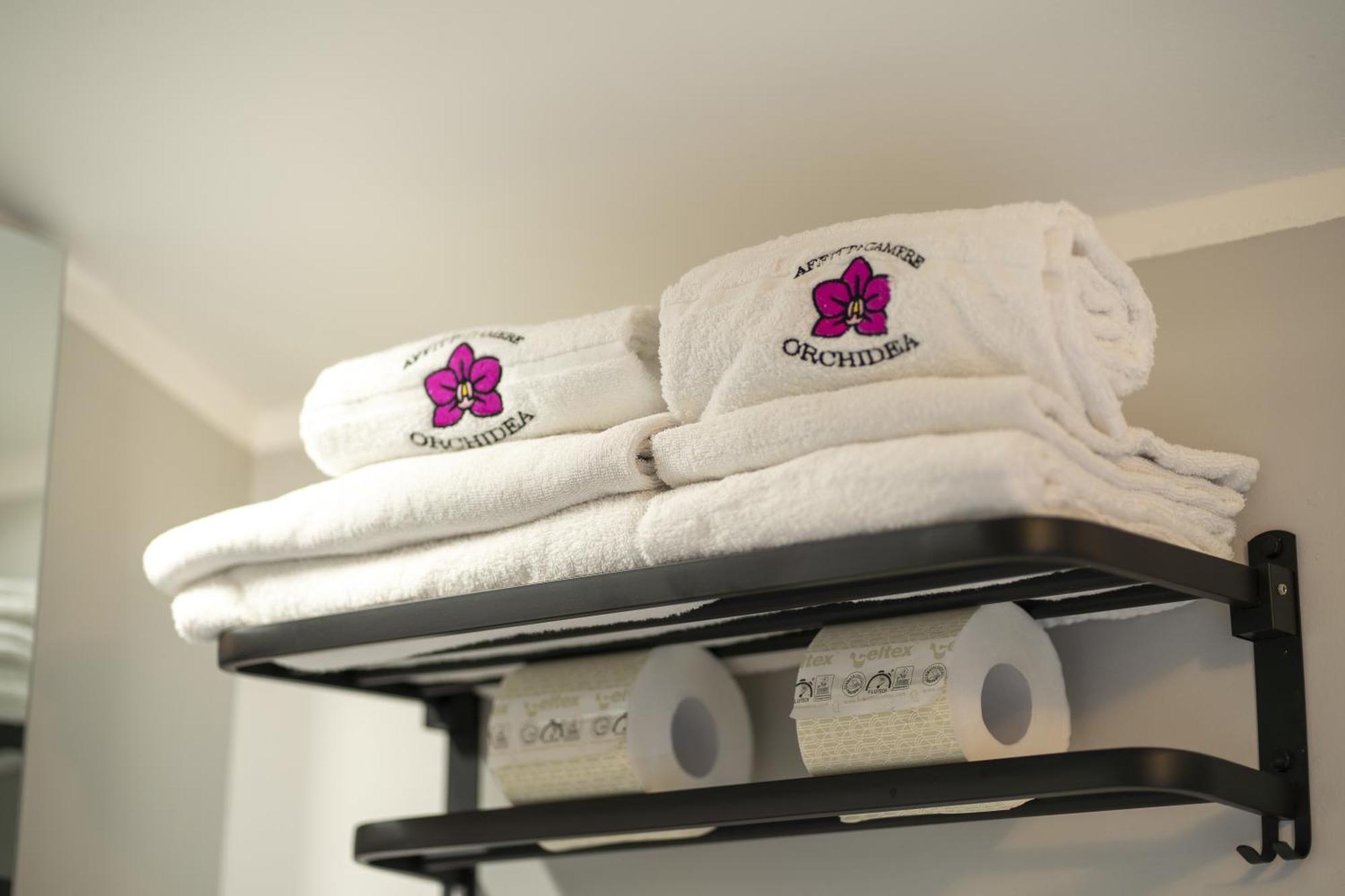 Affittacamere Orchidea For Tourists Hesperia Hosp Μόντενα Εξωτερικό φωτογραφία